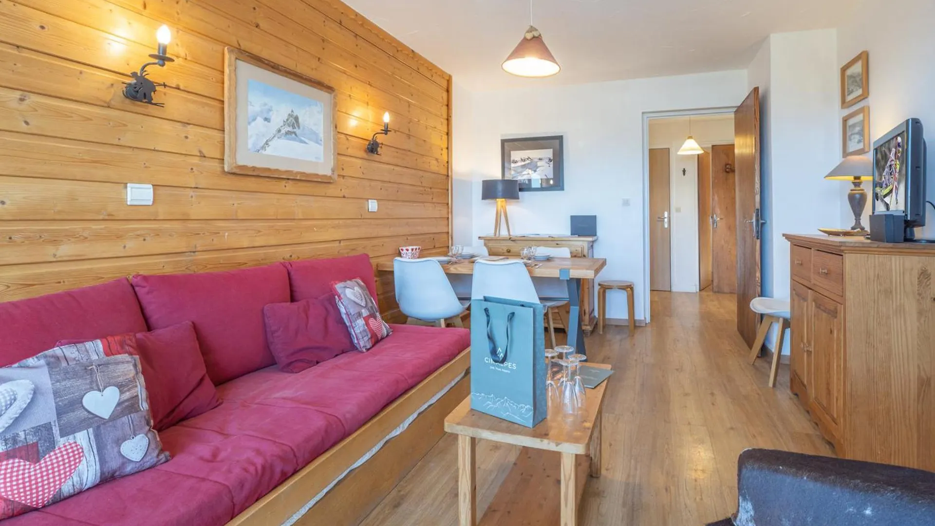 Апартаменты Appartement Cosy Au Centre De L'Alpe D'Huez, Proche Pistes Et Commerces - Fr-1-645-45